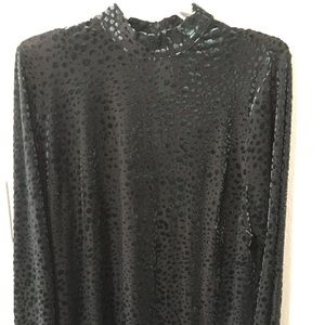 Size 18/20 Lane Bryant velvet black/green